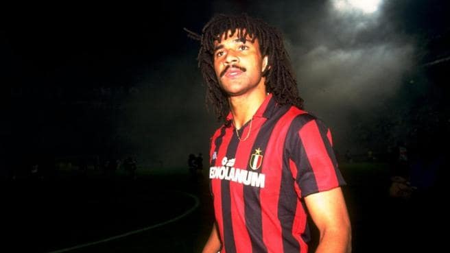 ruud_gullit_during_milan_s_rout_of_madrid_in_1989