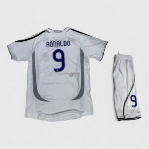 REAL MADRID 2006/07 HOME KIDS